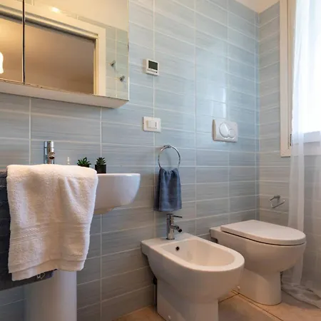 Well Equipped With Pool And Solarium *