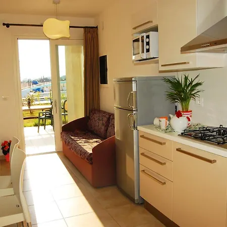 Apartmán Feel At In Our Cozy Flat With Shared Pool *