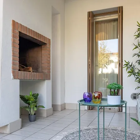 Well Equipped With Pool And Solarium Bibione