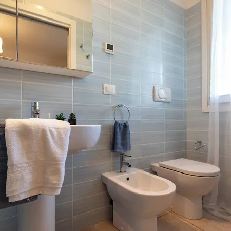Well Equipped With Pool And Solarium Apartman *